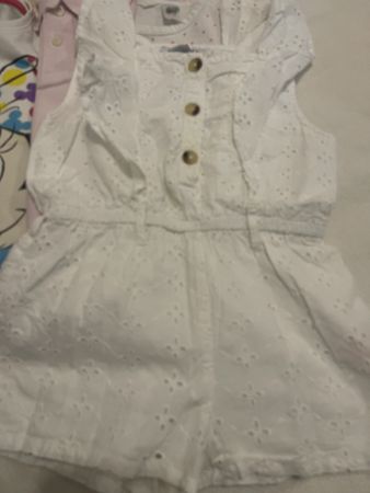 weisser edler Jumpsuit in Gr. 3-4 Jahre von Primark