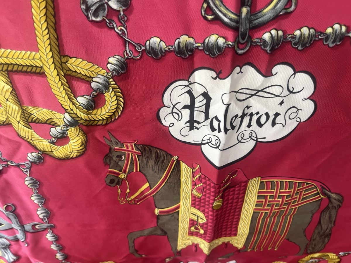 Hermès Foulard & Sciarpe: Foulard Hermès original – Usato da Prilly venduto da CHAGALL15 3