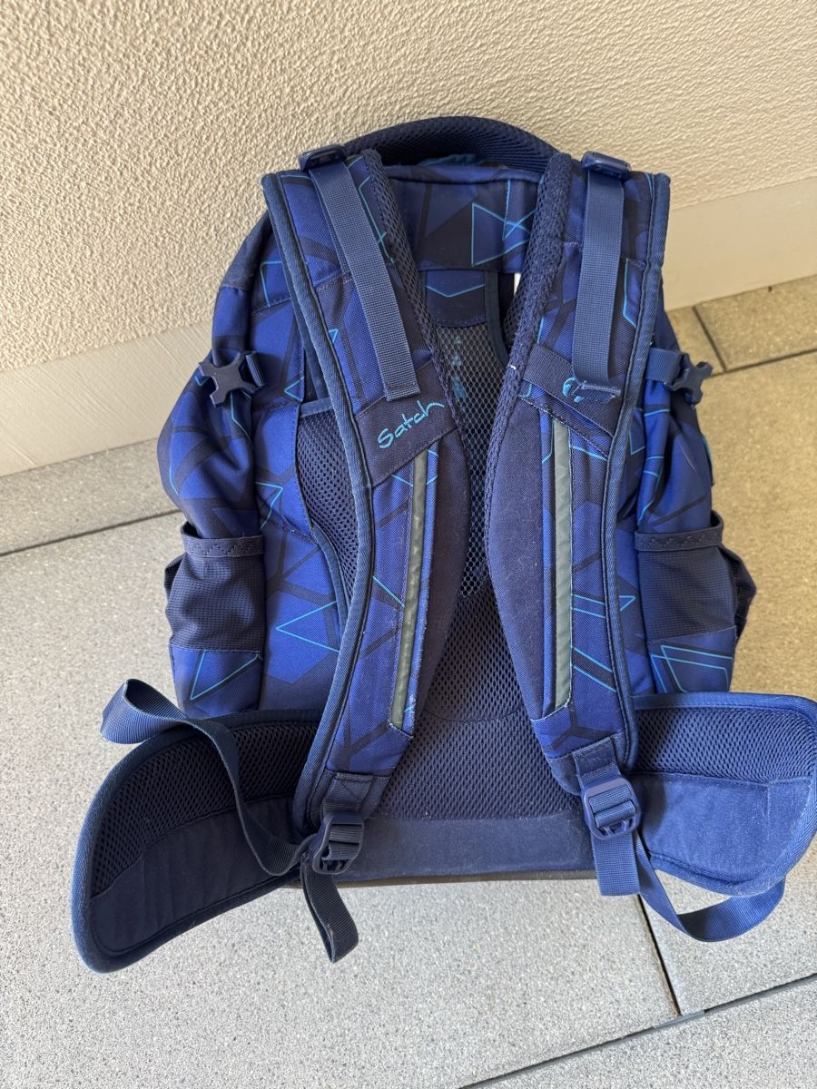 Satch Sacs à dos: Schulrucksack Satch, gebraucht – D'occasion à Reitnau par Chiroptera74 3
