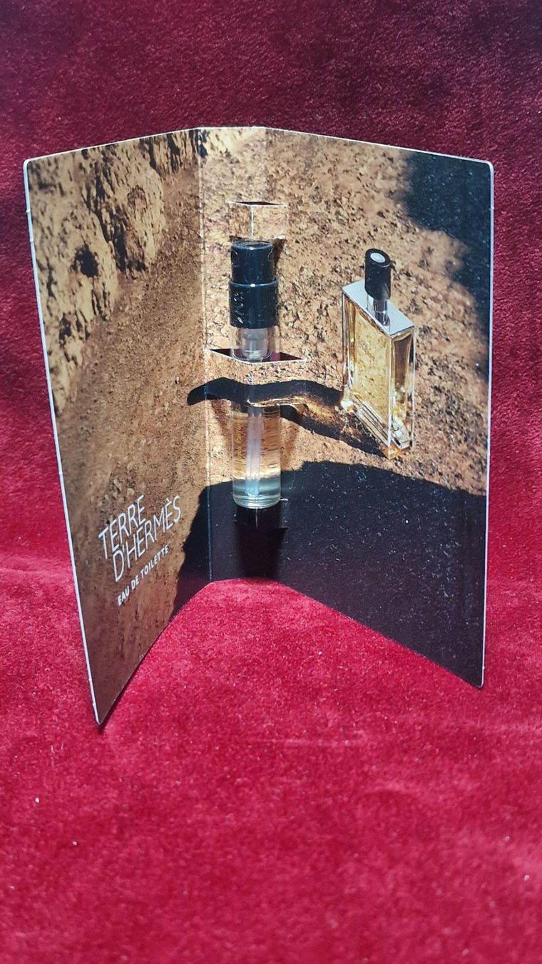 Hermès Profumi & Eau de Toilette: HERMÈS Paris TERRE D'HERMÈS - 2ml - NEU – Nuovo e nell'imballaggio originale da Zürich venduto da fairplayer_zurich 1