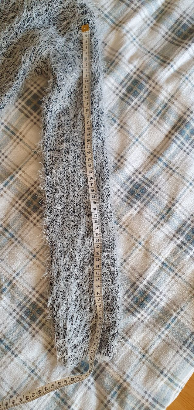 Pulls & Sweat-shirts: Pullover grau S/M mit Faser-Look – D'occasion à Bern par fede736 6