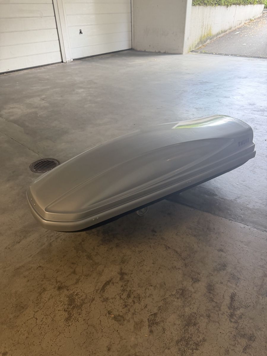 Thule Coffres de toit: Dachbox Thule Atlantis 600 silber  – D'occasion à Dietikon par ermfam9 1