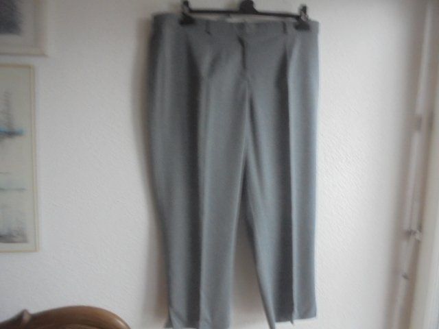 Hosen: Hose grau Gr. 48 Women's Selection NEU – Neu (gemäss Beschreibung) aus Hinwil von Glasperlen