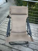 Garten-Lounge-Sessel. Schwarzes Eisen-Gestell, gepflegter br