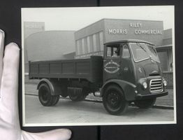 Fotografie Lastwagen Morris mit Hamshaw 