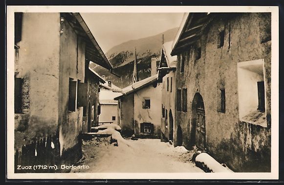 Cartoline postali: AK Zuoz, Dorfpartie im Winter – Usato da Berlin venduto da bartko-reher