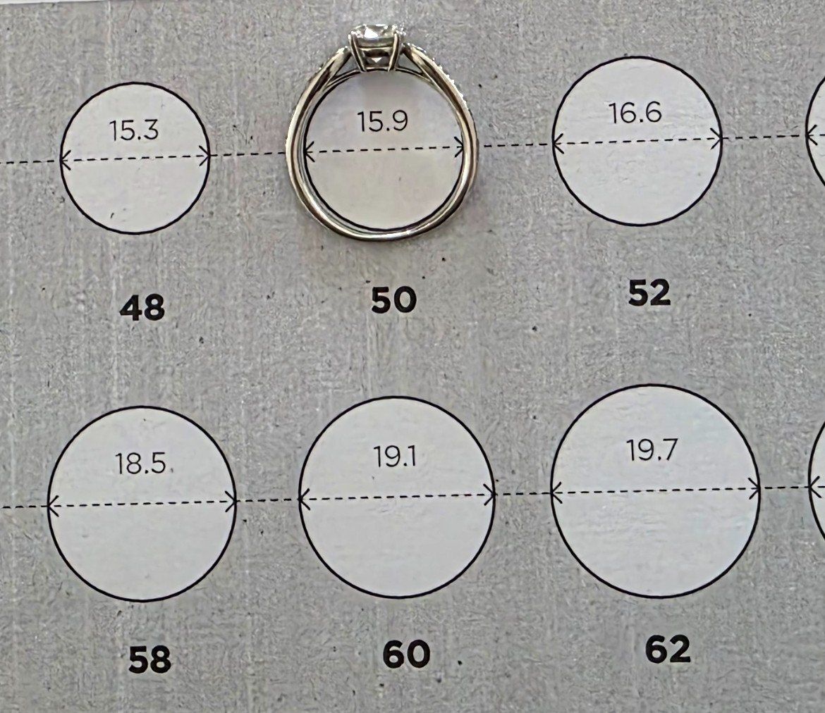 Tiffany & Co. Anelli: Wunderschöner Diamant-Verlobungsring mit passendem Ehering – Usato da Triesen venduto da db_85 4