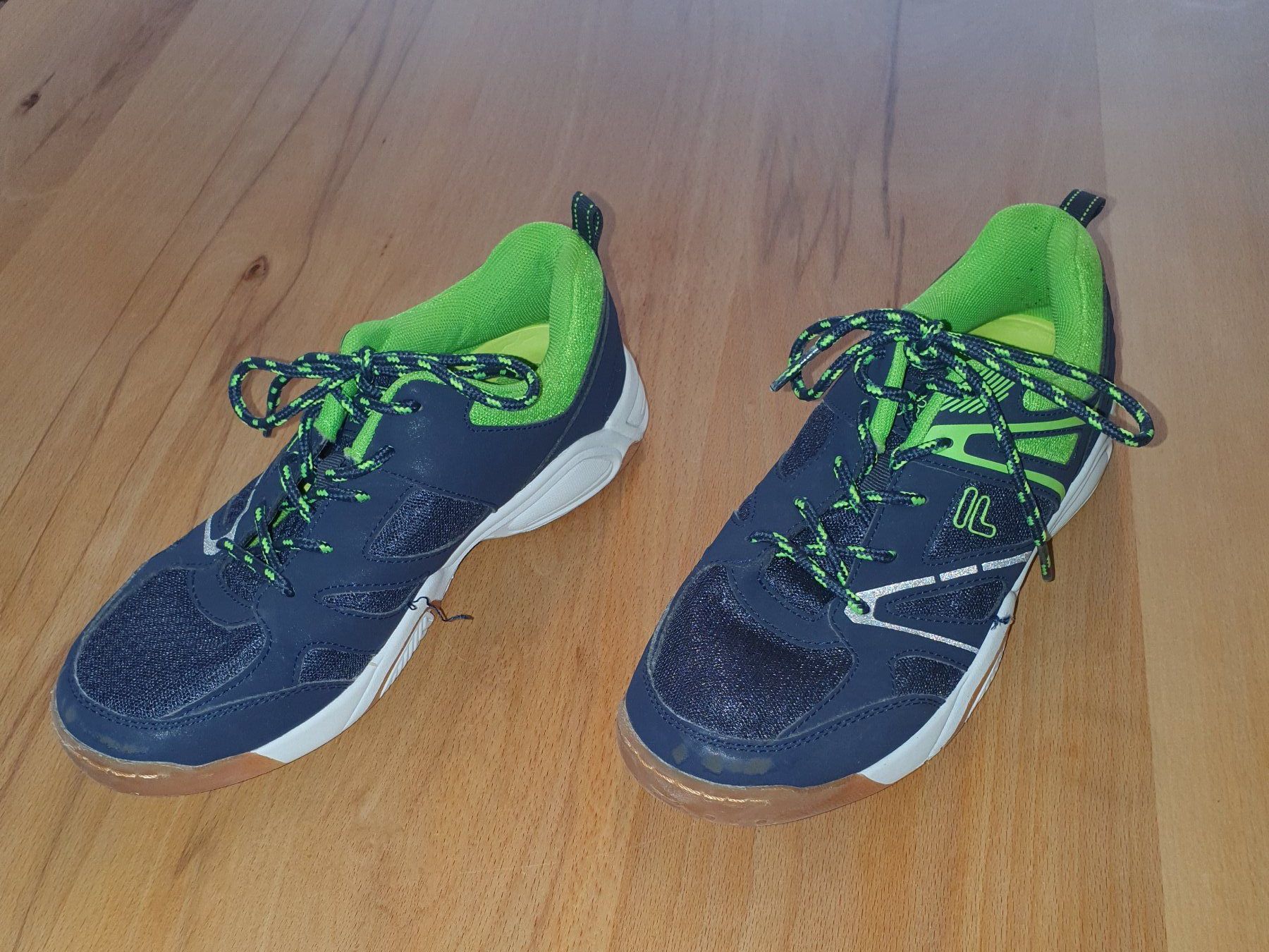 Fila Scarpe per ragazzi: Hallenschuhe v. Fila, Gr. 37 – Usato da Bilten venduto da pelanov
