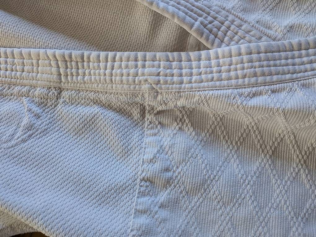Kimonos: Judo Gi / Judo-Anzug 150cm – Gebraucht aus Zürich von cba_527p 2