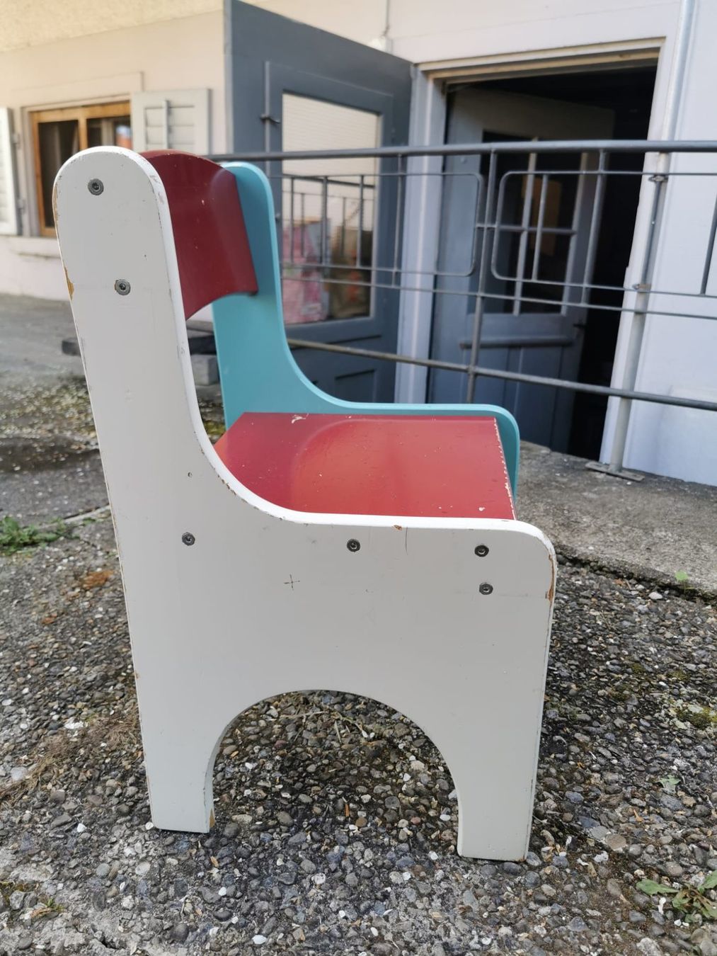 Schreibtische: buntes Kinderpult – Gebraucht aus Urdorf von Jacqueline... 6