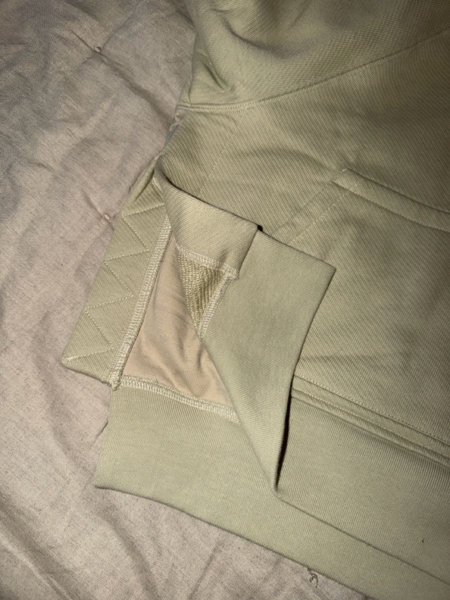 Off-White Maglioni & Felpe: Off-White hoodie, size M, like new – Nuovo (secondo la descrizione) da Genève venduto da camillarachel 6