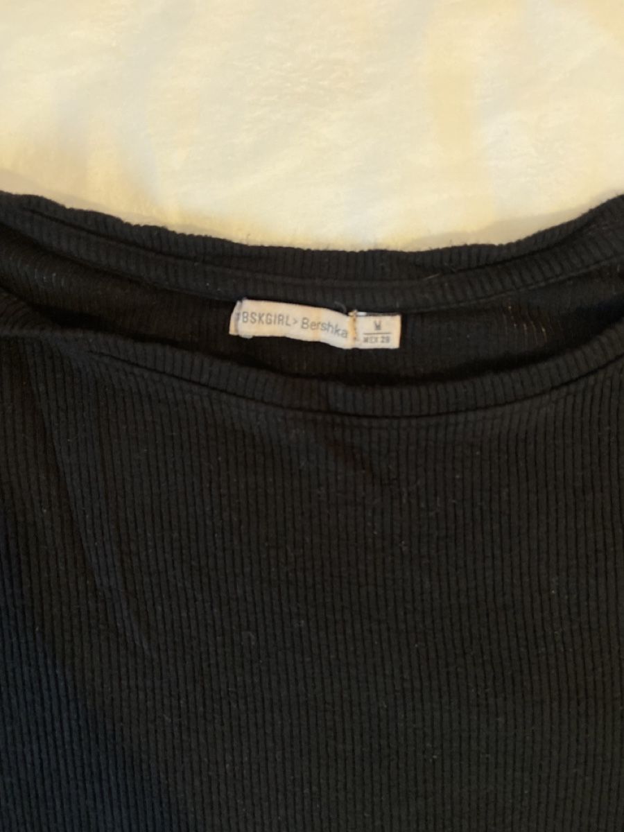 Bershka Top: Pull basique noir à manches longues Bershka – Usato da Chêne-Bougeries venduto da sor_9rzp 1
