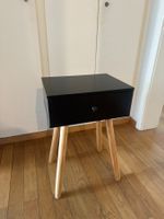 2 Nachttischli mit Schublade aus Holz 🤎 ab CHF 1.-