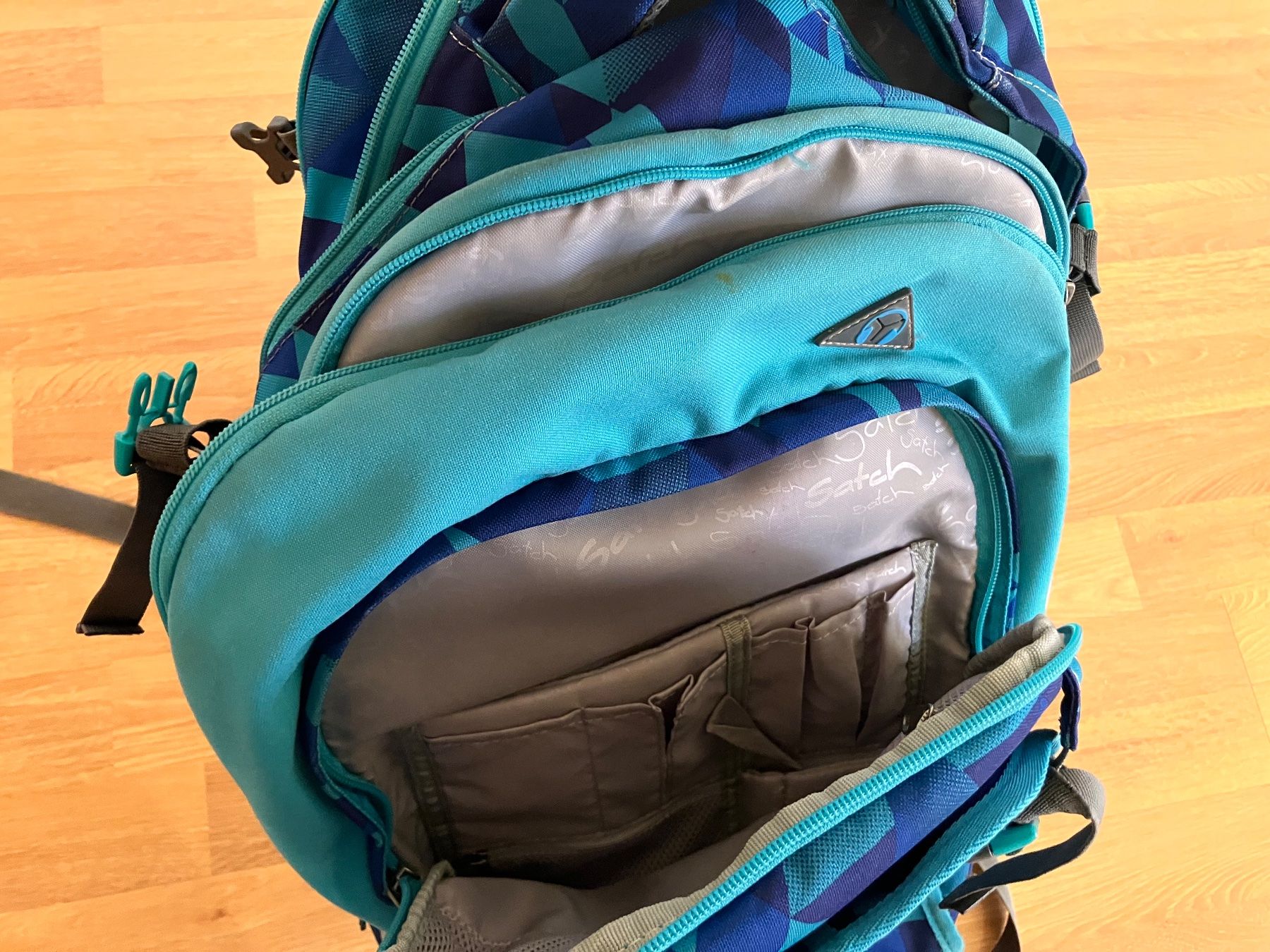 Satch Rucksäcke: Satch Schulrucksack türkis+blau – Gebraucht aus Winterthur von Risdo 7