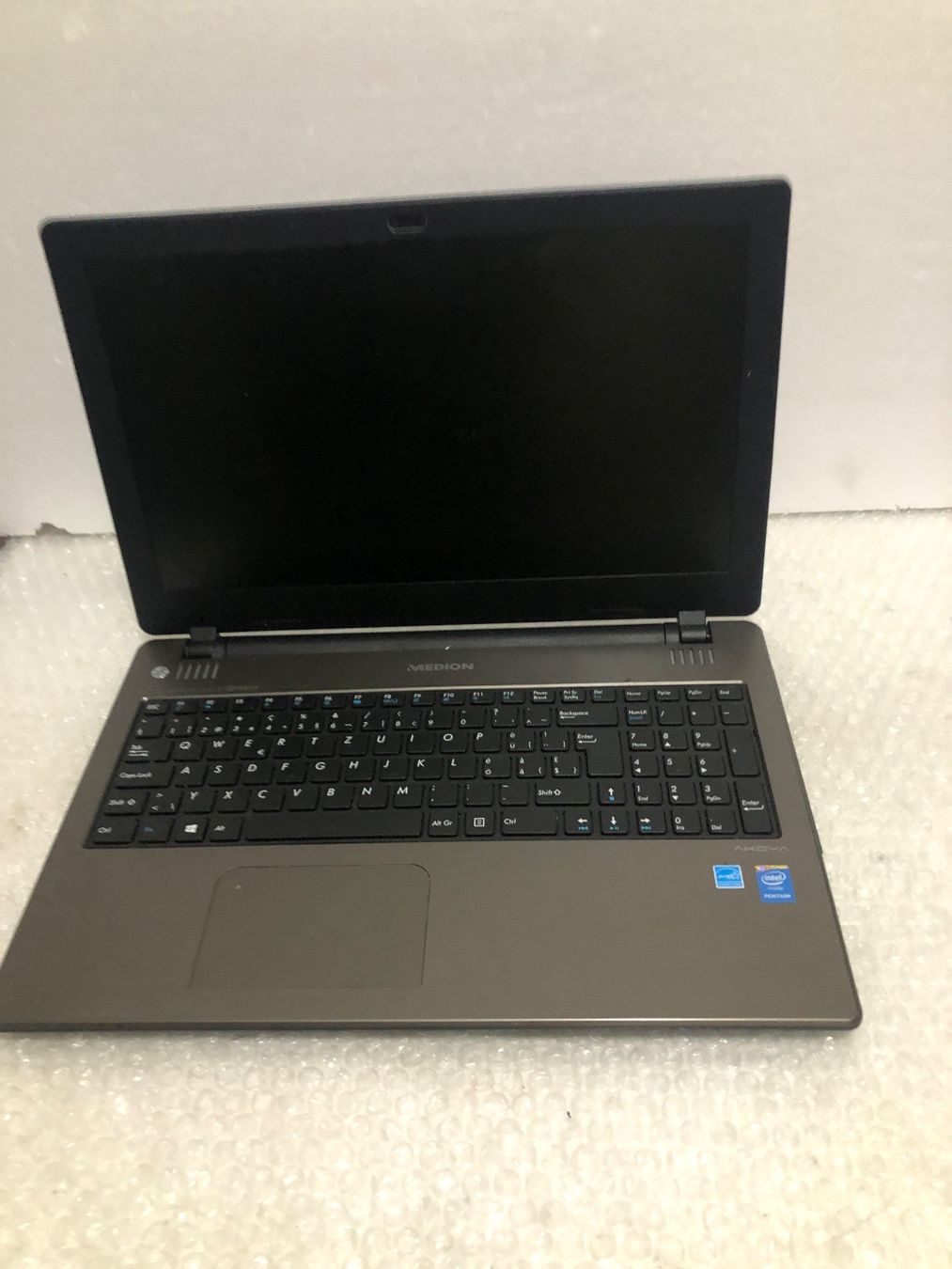 Medion Notebook: Laptop Medion akoya, Bildschirm kaputt – Difettoso da Biel-Bienne venduto da alos07