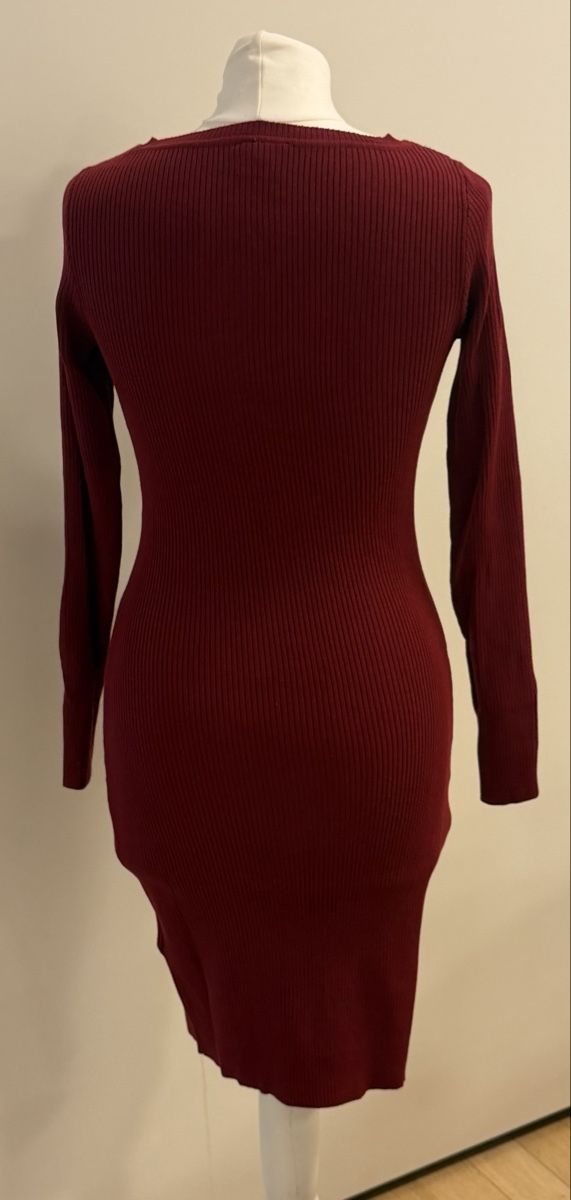 Robes: Bordeauxrotes Rippstrick-Kleid – Neuf (Voir description) à Lengwil par JuliBB 2