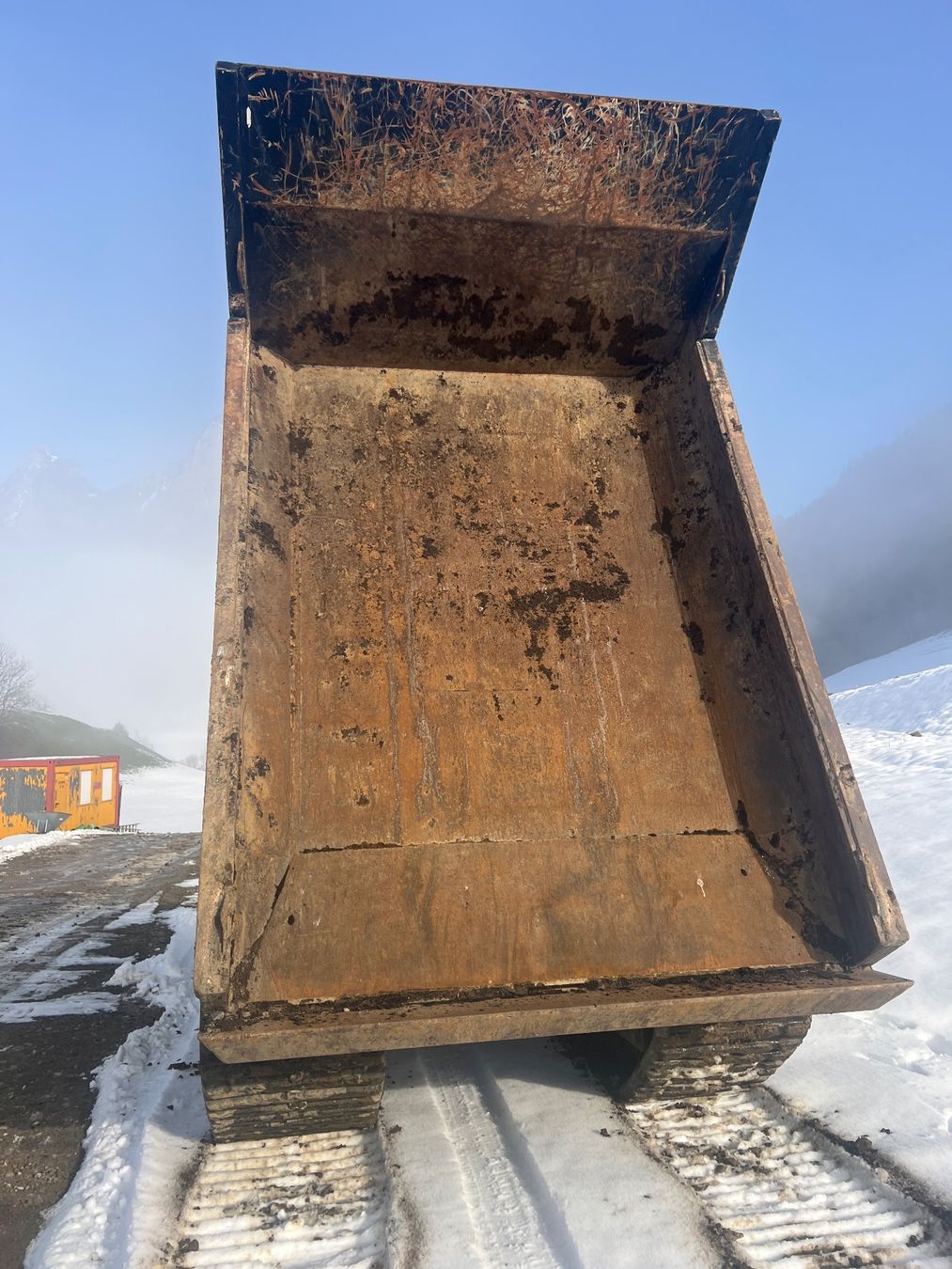 Mitsubishi Tutte le macchine: Raupendumper Huki 700 Mitsubishi gross – Usato da Egg b. Zürich venduto da SwissTradingAgency 1