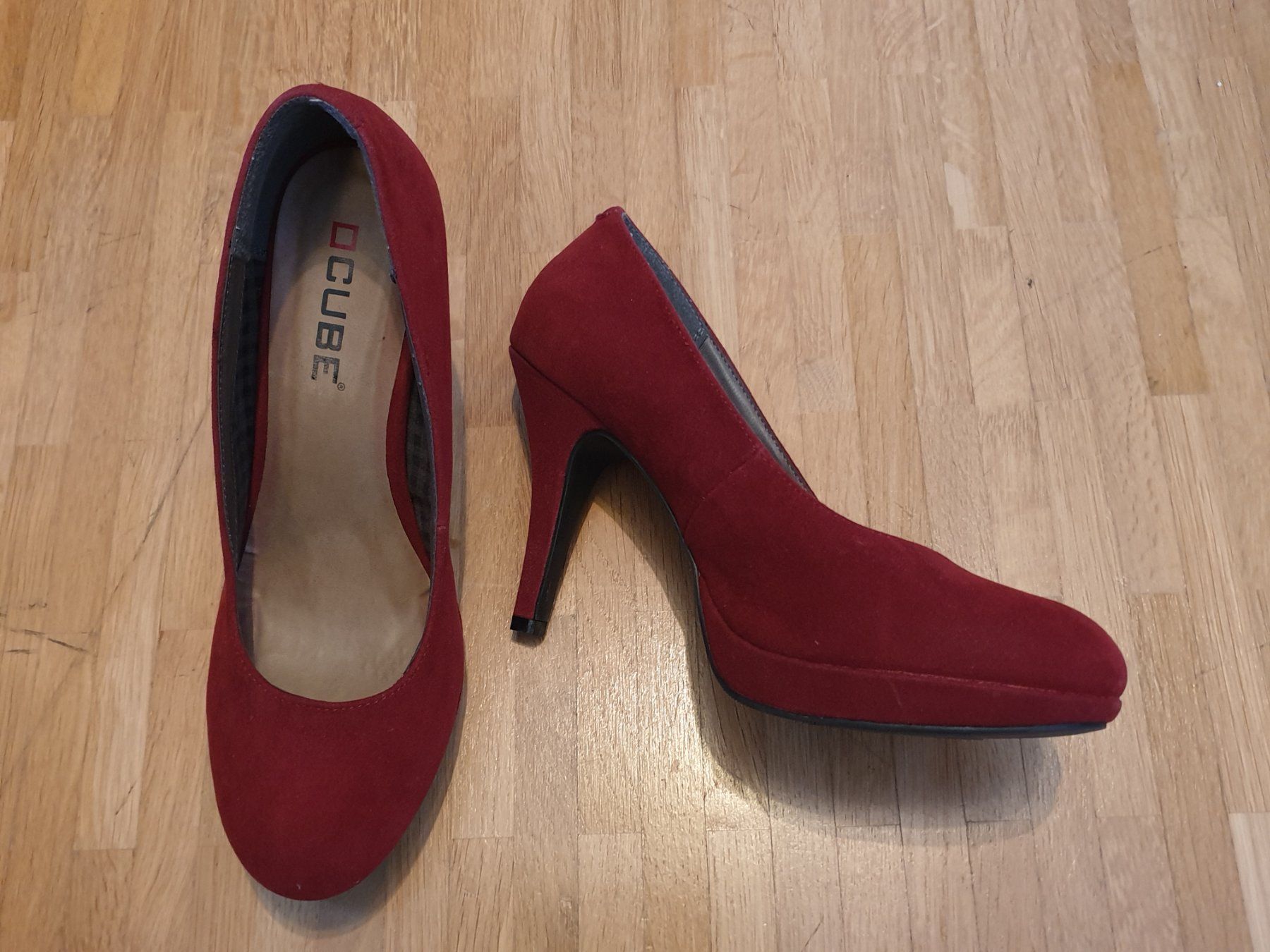 Cube Scarpe da donna: High Heel's, rot, Grösse 41 – Nuovo (secondo la descrizione) da Oetwil am See venduto da jarra01
