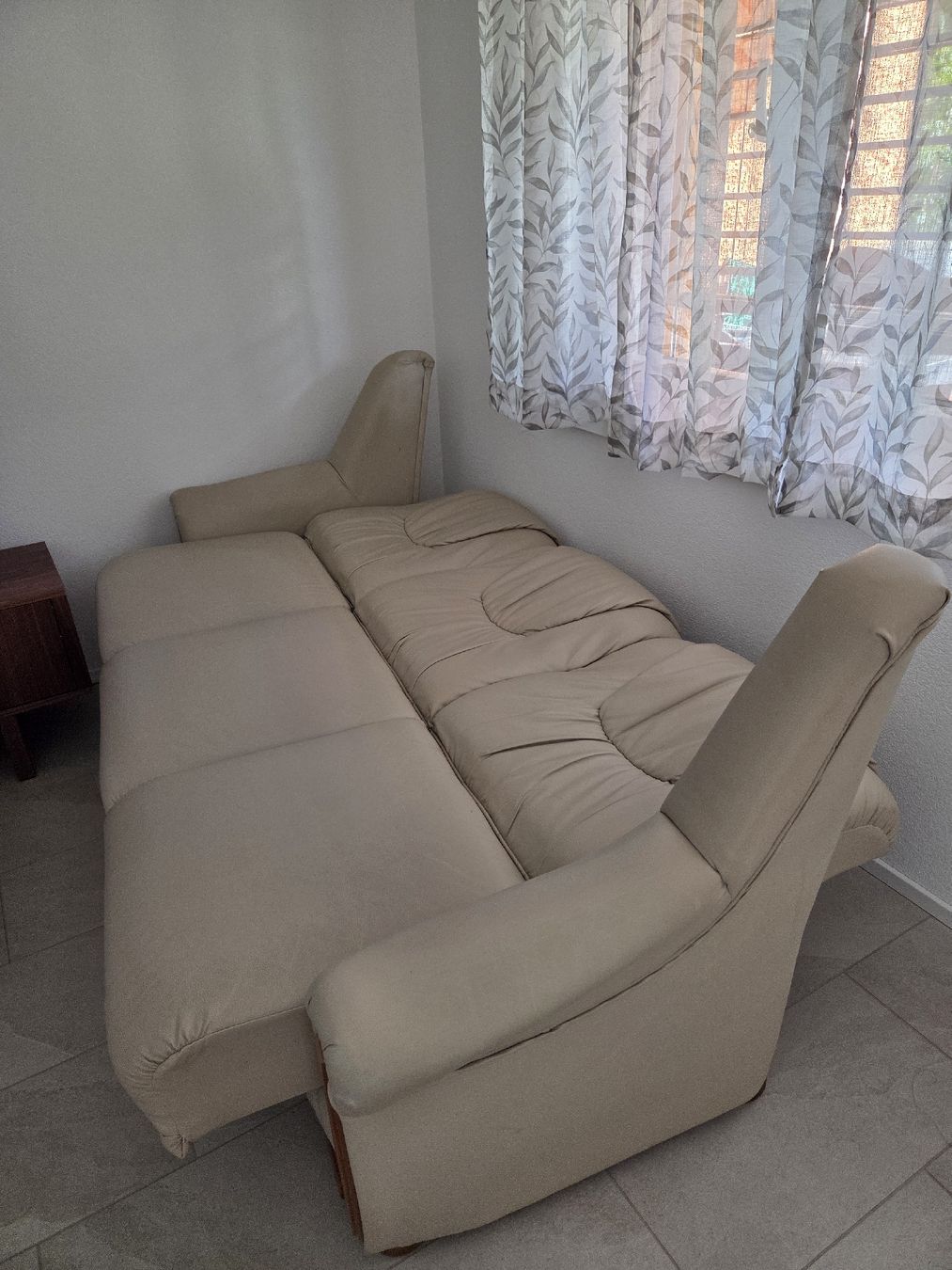 Sofas: Echtleder-Sofa mit Bettfunktion – Gebraucht aus Dübendorf von ang_27j6 5
