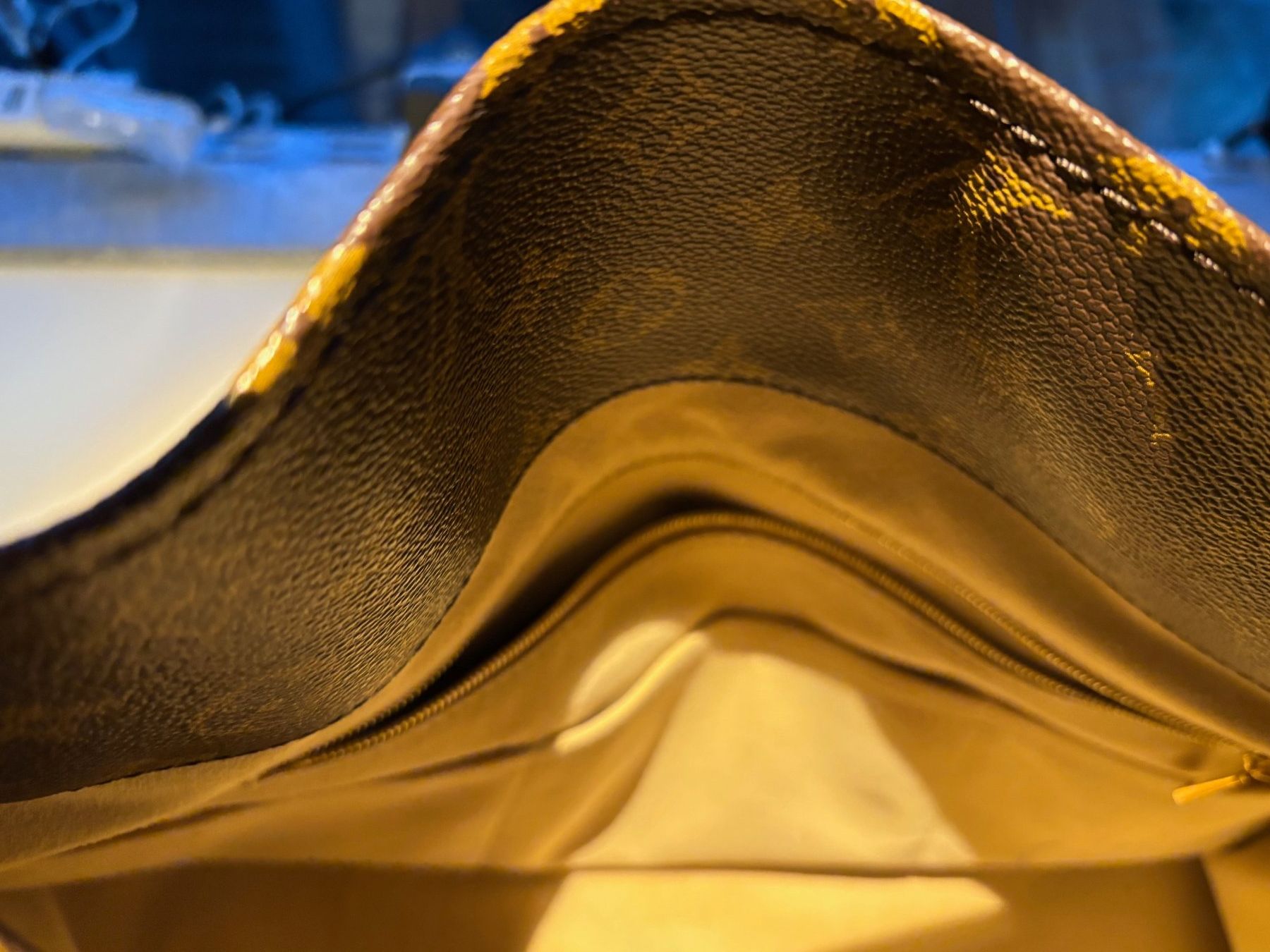 Louis Vuitton Taschen für Damen: Louis Vuitton Tasche "Artsy" - Original – Gebraucht aus Zürich von Sale_Gachnang 4