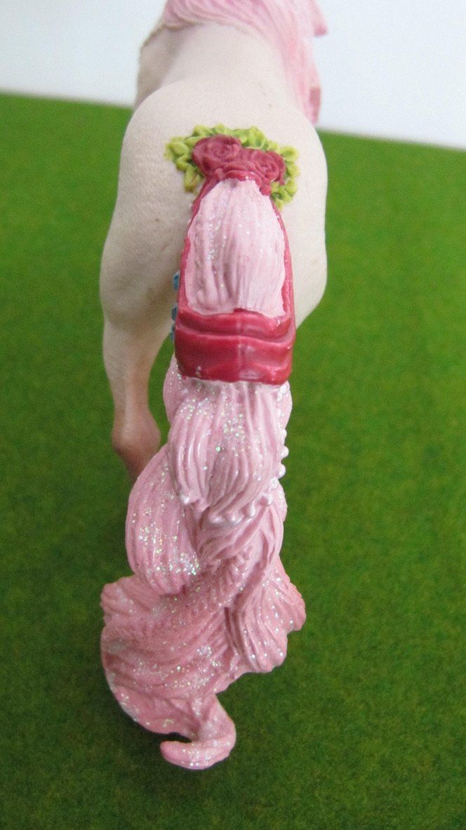 Schleich Spielzeuge: Schleich Bayala Schmuck-Einhörner – Gebraucht aus Brunnen von Kiwiland1 6