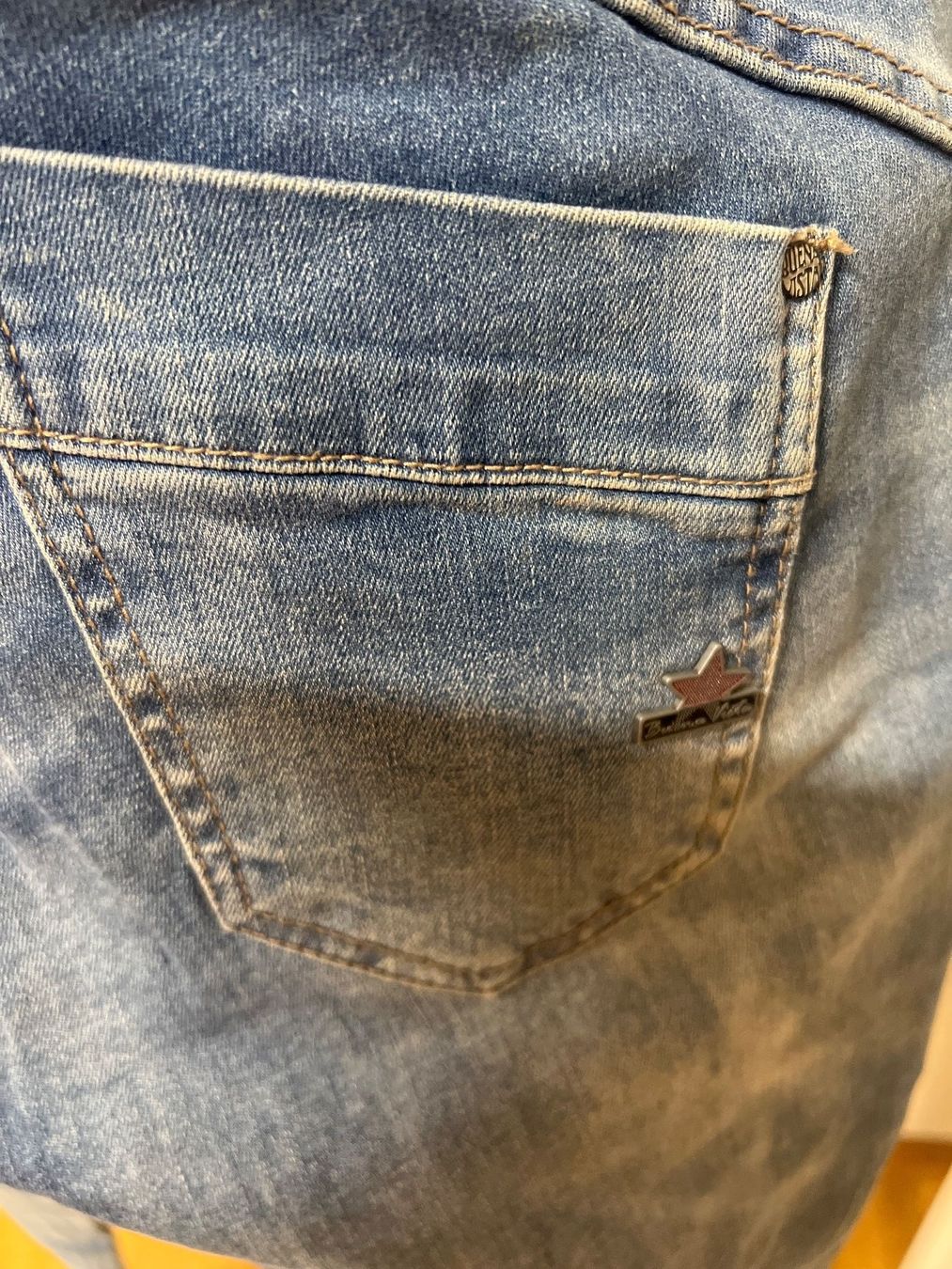 Buena Vista Jeans: Buena Vista Jeans Modell Bea – Usato da Maienfeld venduto da 8796 5