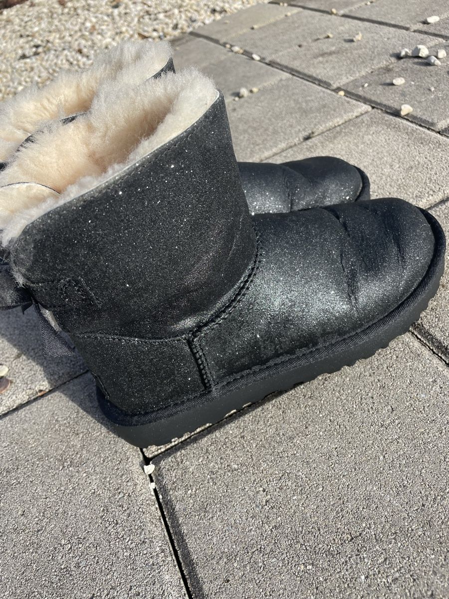 Ugg Scarpe da donna: Ugg Boots – Nuovo (secondo la descrizione) da Riehen venduto da debbiadina 5
