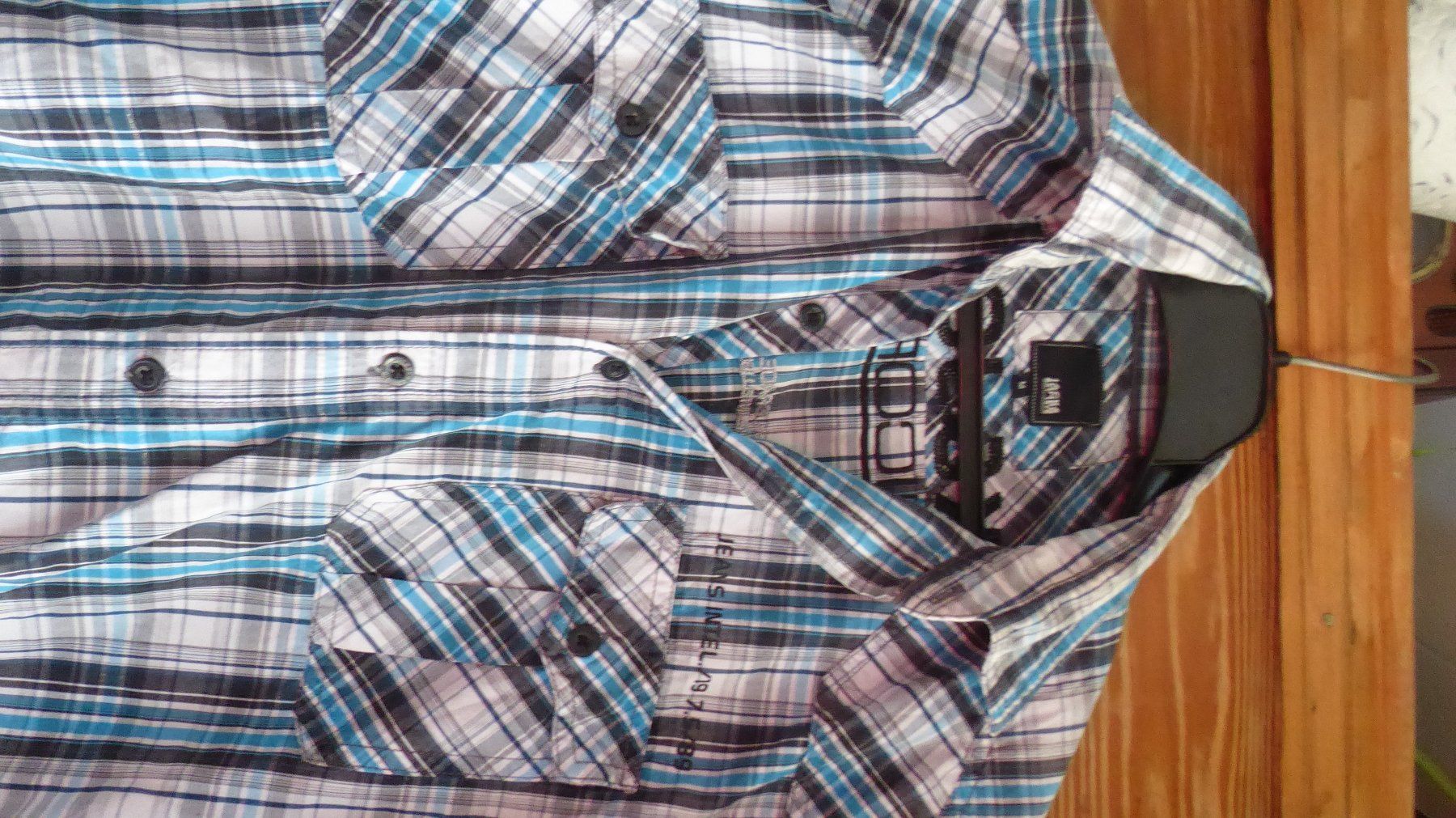 Hemden: Herren Langarm Hemd JACK&JONES Gr M – Gebraucht aus Sargans von Benziner 1