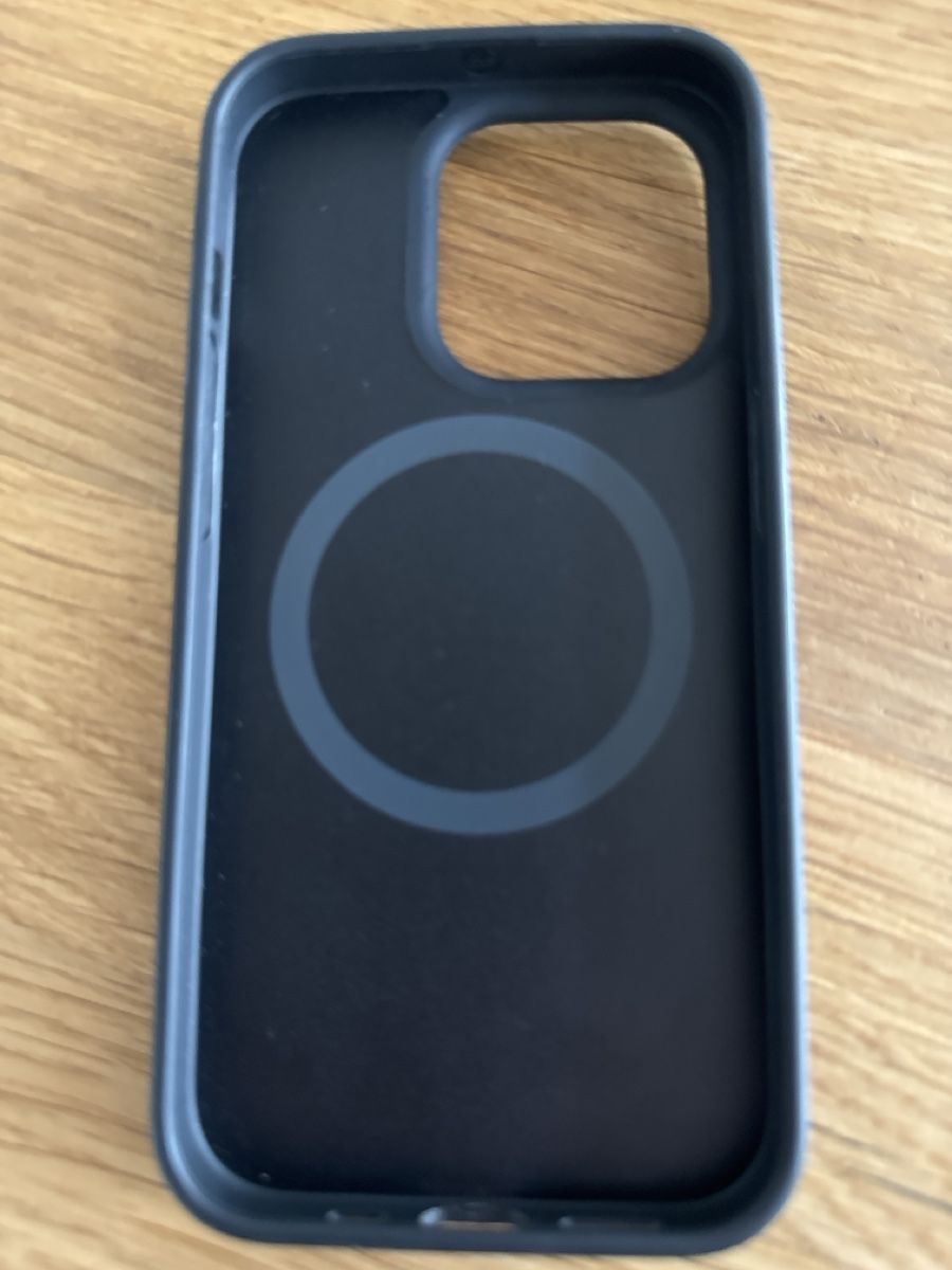 Cover & Protezioni schermo: Ferrari iPhone 15 Pro  Hülle Top Zustand! – Usato da Pfäffikon SZ venduto da Norina2005 1