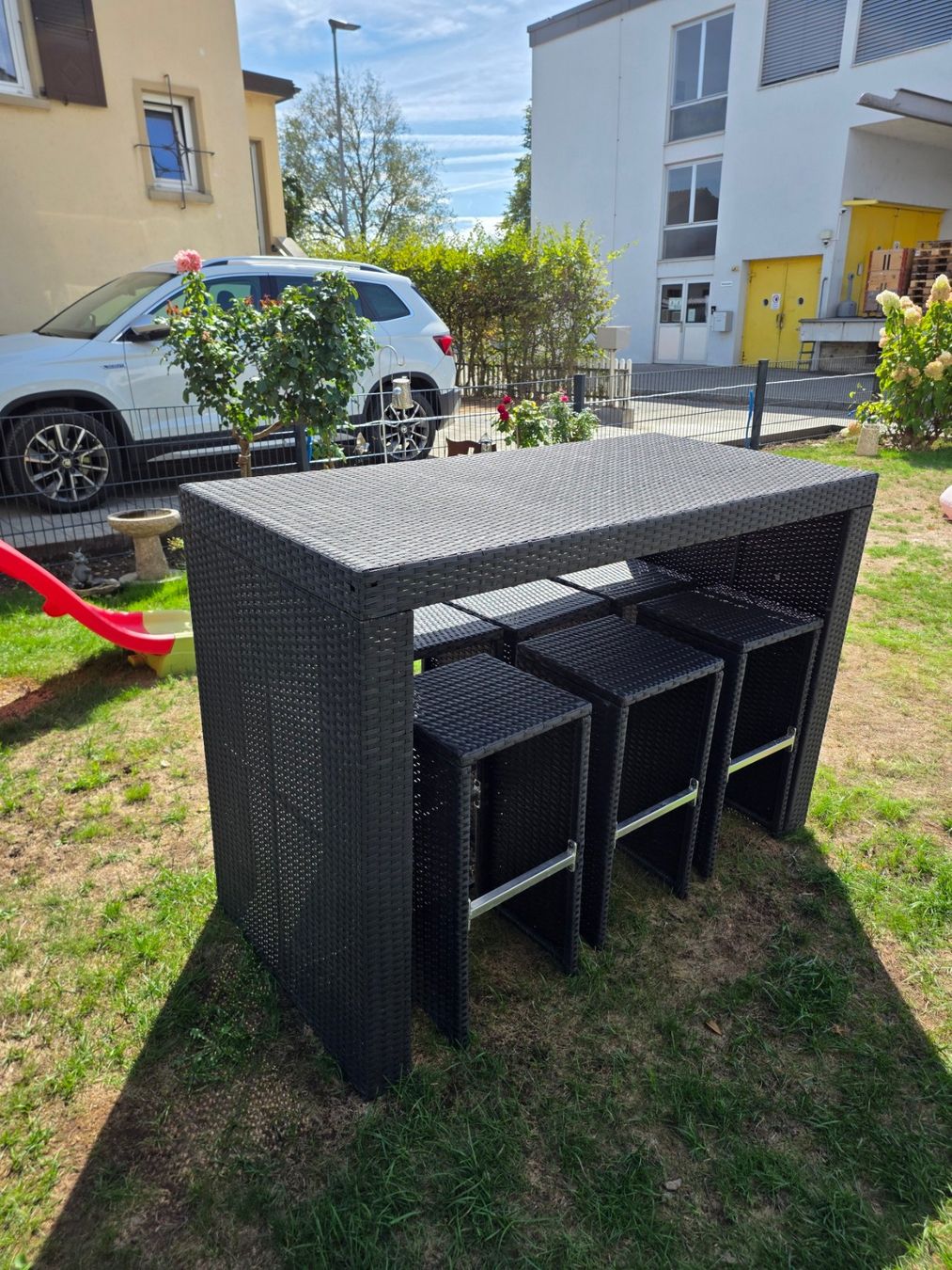 Ladenausstattungen & Messebau: Rattanbar mit 6 Hocker – Gebraucht aus Deitingen von Floeru1 3