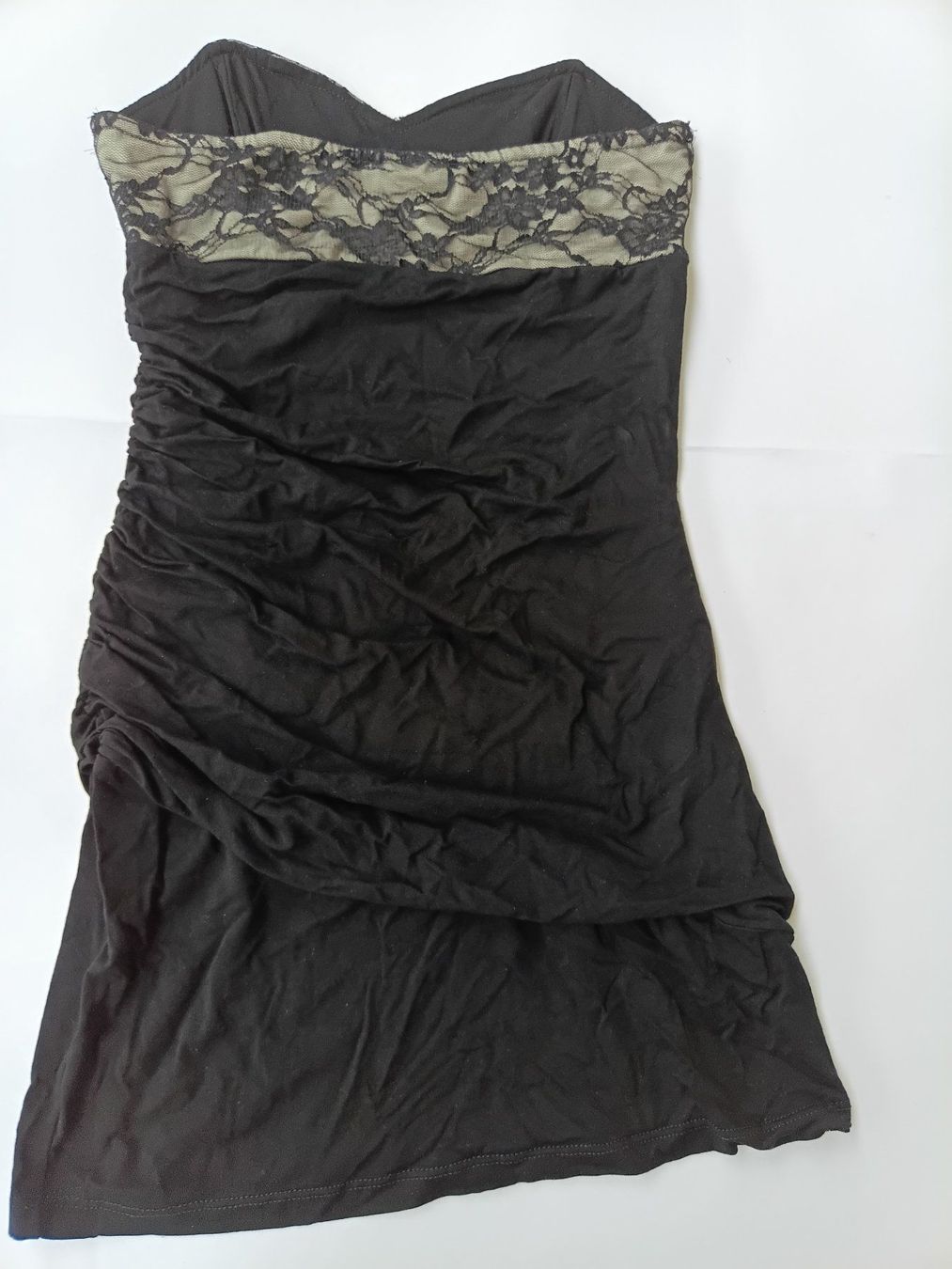 Robes: Tragerloses Stretch-Kleid mit Spitze – D'occasion à Wängi par Ladys_First 3