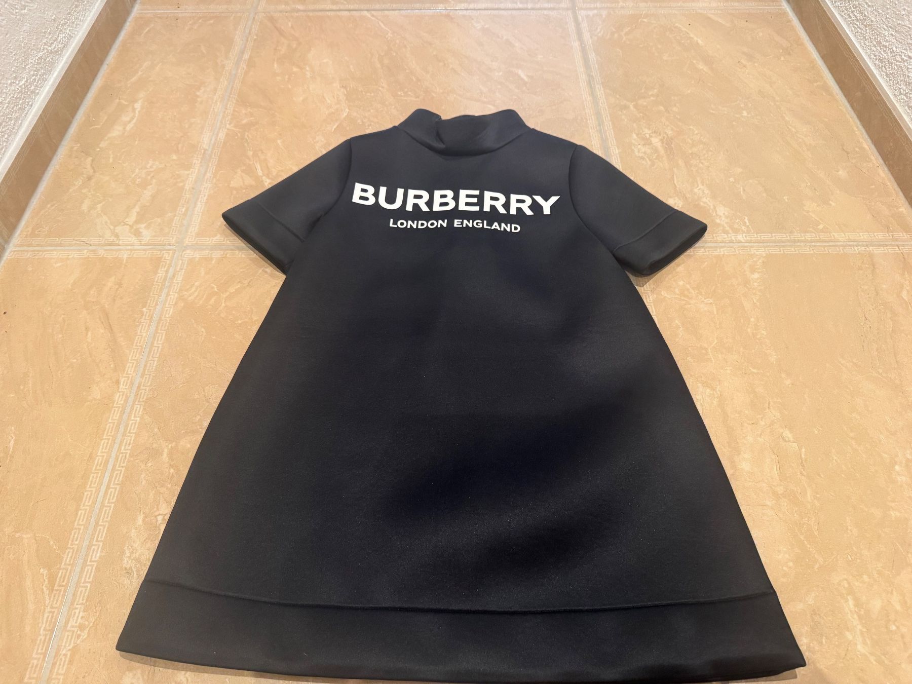Burberry Vestiti & Gonne: Burberry NWT Tunika Kleid, 8j 128 – Nuovo (secondo la descrizione) da Klingnau venduto da Markus14