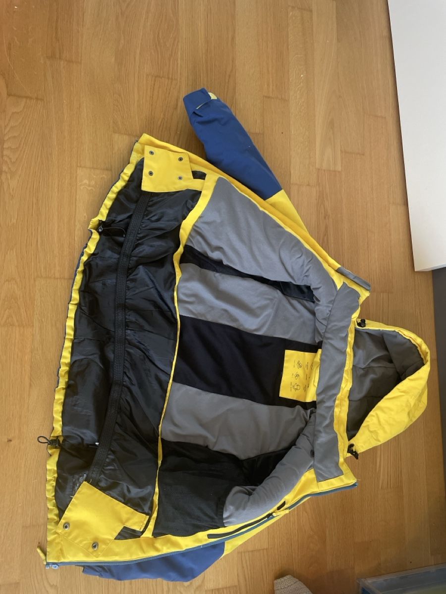 Trevolution Vestes: Skijacke Winterjacke 152 – D'occasion à zürich par antelita 2