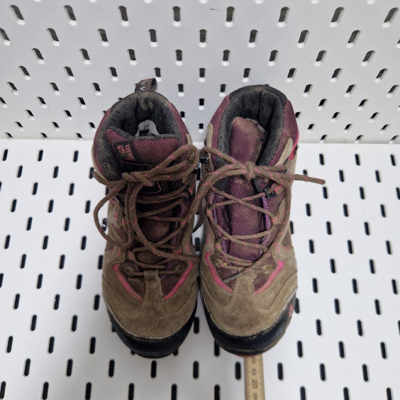 Scarpe da uomo: Wanderschuhe Kinder Grösse 32 – Usato da Gwatt (Thun) venduto da Letzte-Chance-III