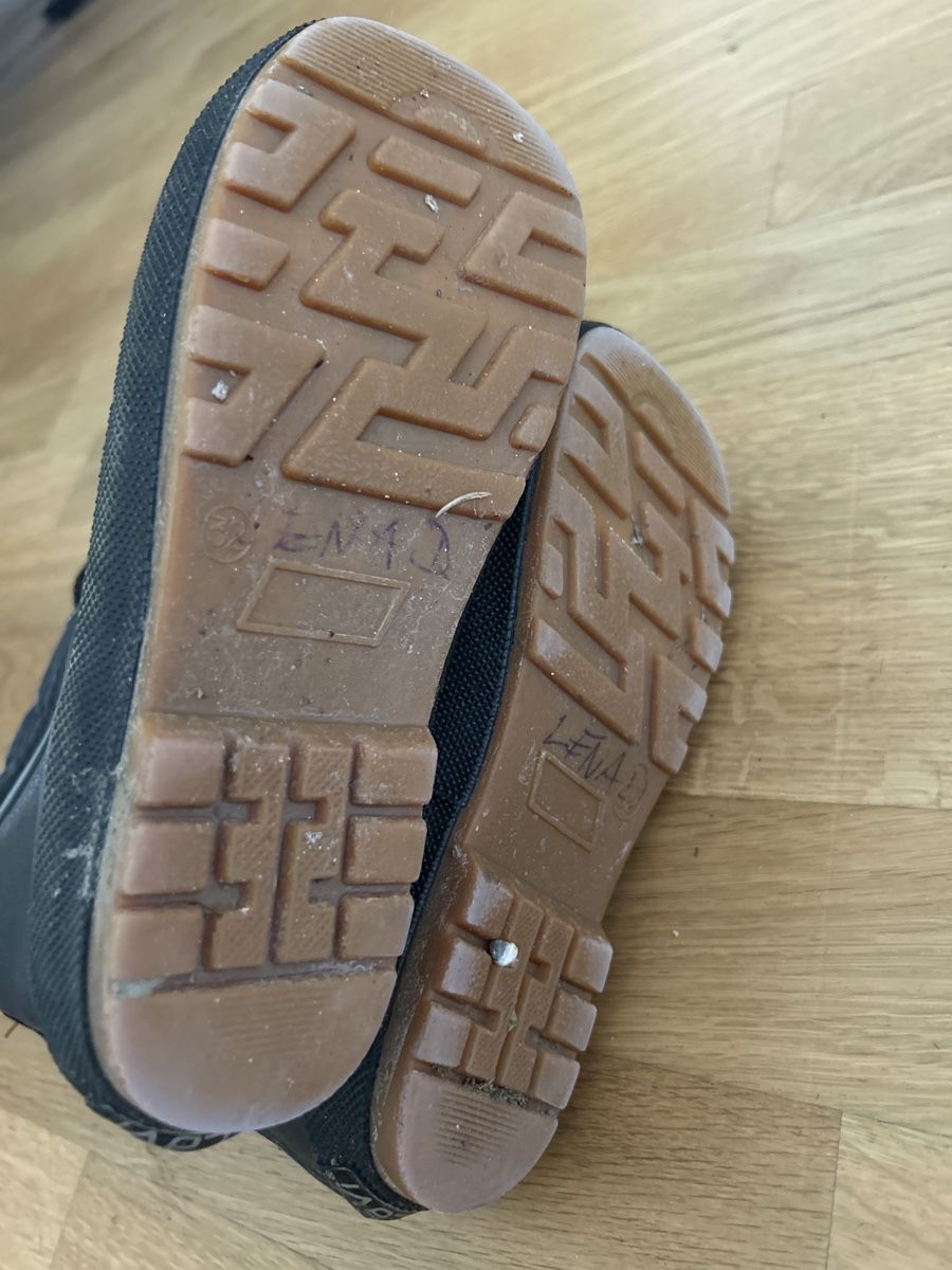 Schuhe für Jungen: Regenstiefel – Gebraucht aus Schlieren von Gizmo8952 2