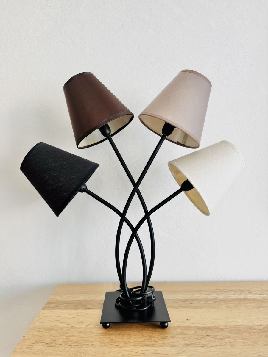 Lampade: Tischlampe mit 4 Lampenschirme – Nuovo (secondo la descrizione) da Bubikon venduto da Sleiket