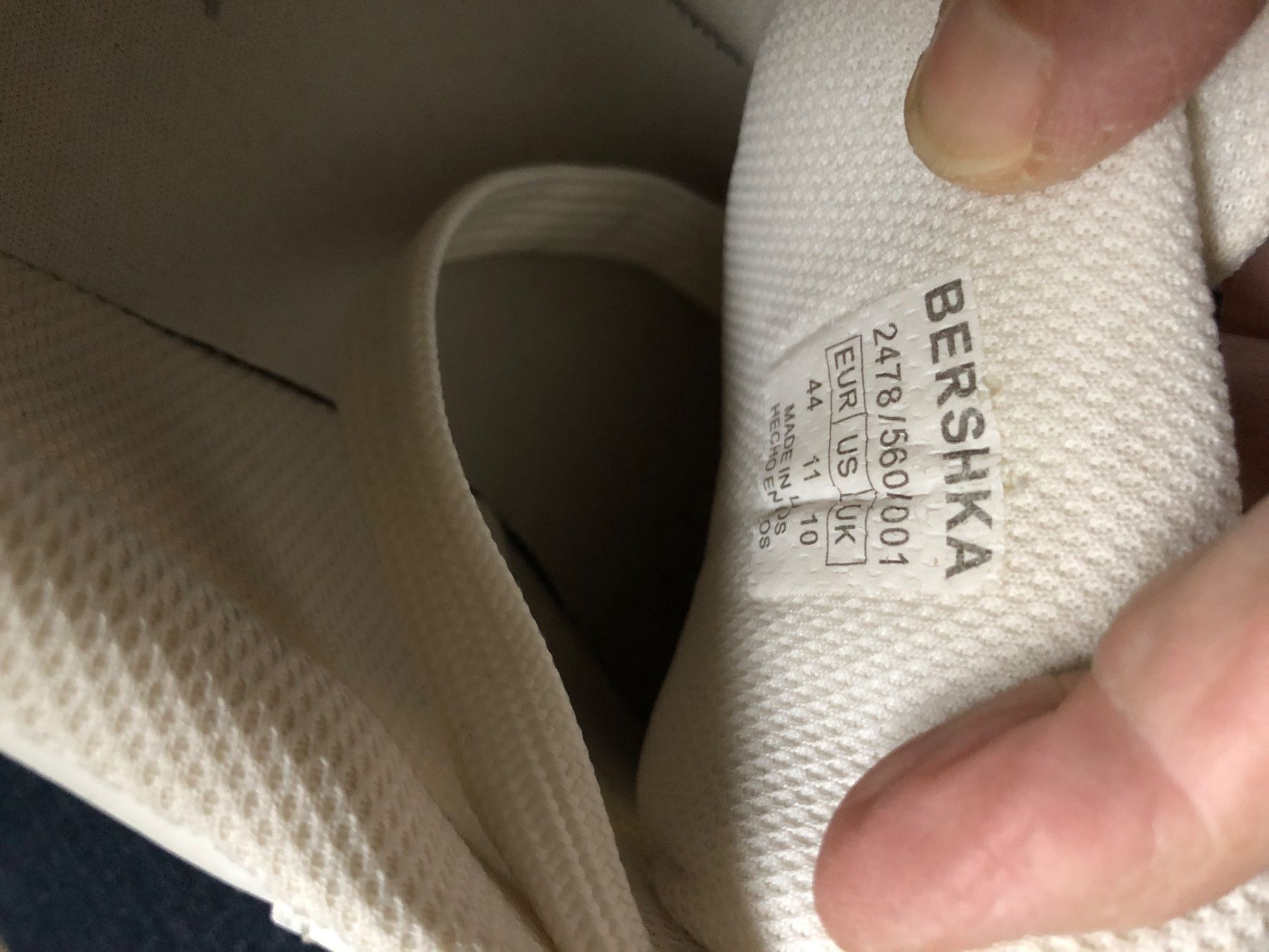Bershka Herrenschuhe: Sneaker Herren 44 – Gebraucht aus Arth von Vrecam51 3