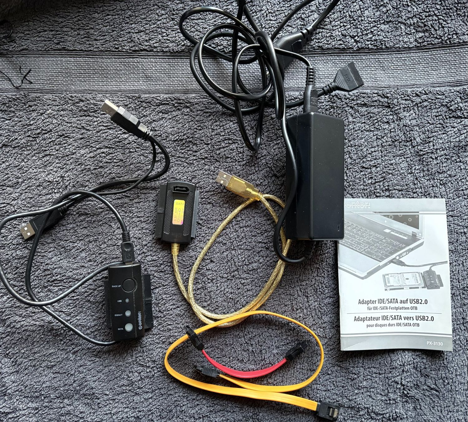 Unità & Adattatore: IDE/SATA auf USB Adapter – Usato da orselina venduto da Loriotech 1