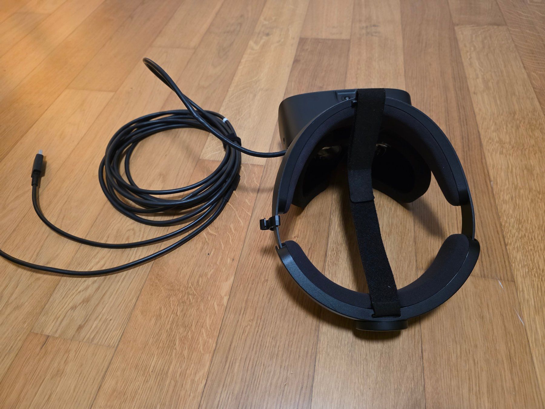Meta VR Brille: Oculus Rift S VR Brille mit Touch Controllern gebraucht – Gebraucht aus Olten von Prinz1235 1