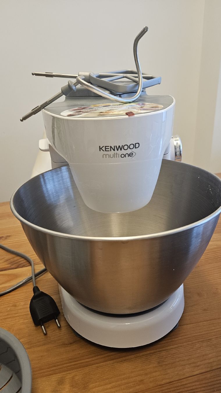 Kenwood Küchengeräte: Kenwood MultiOne Kitchen Machine with accessories – Gebraucht aus Zürich von mar_sd7g 2