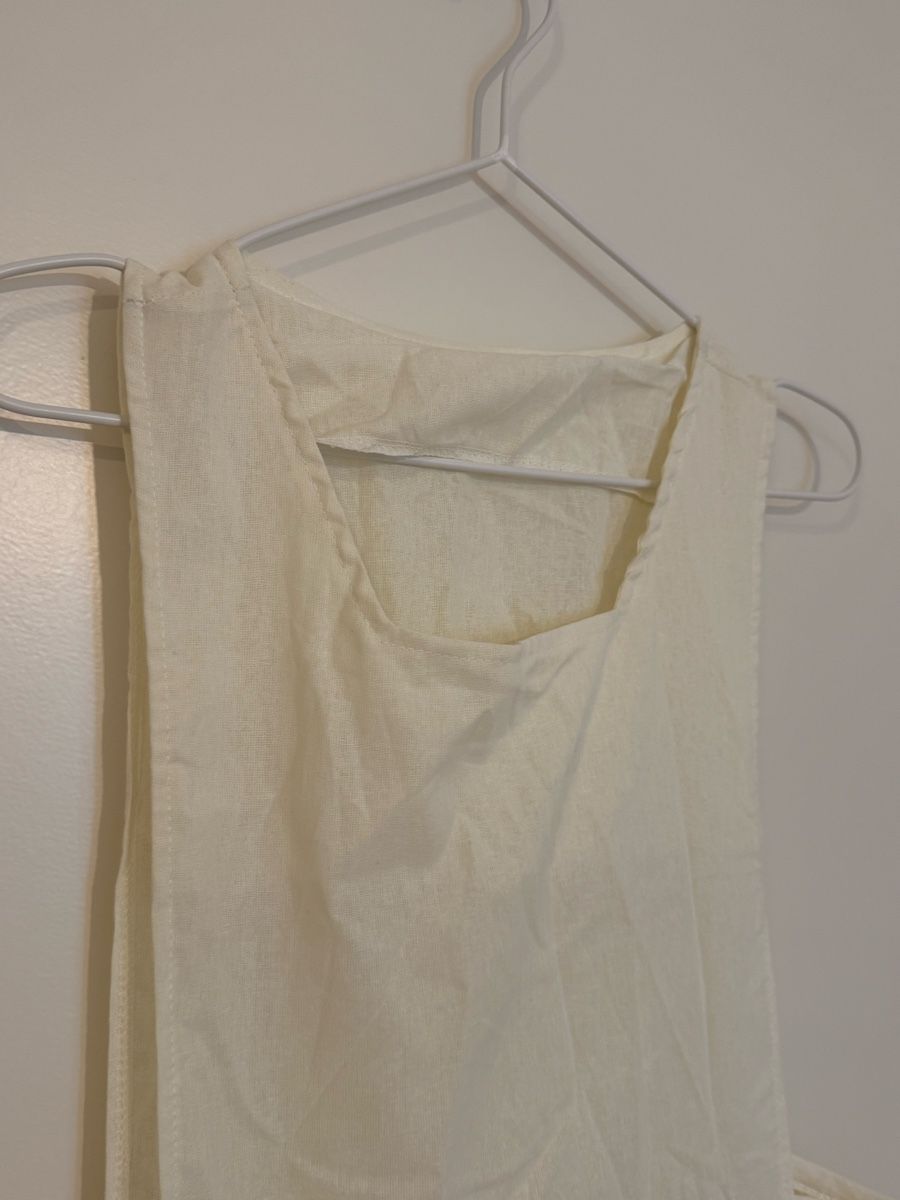 Vestiti: Cremefarbener Leinen-Kleid  – Usato da Luzern venduto da vqu_8gks 1