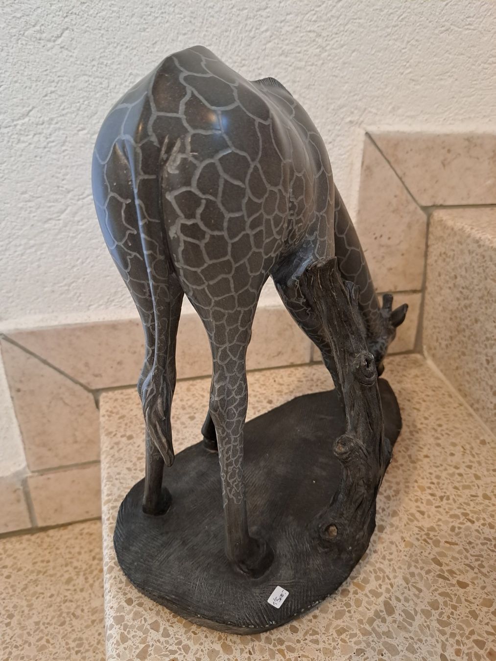Tutte le decorazioni: Sculpture Girafe en Pierre de Lave – Usato da Le Locle venduto da Lapidary.Duc 3