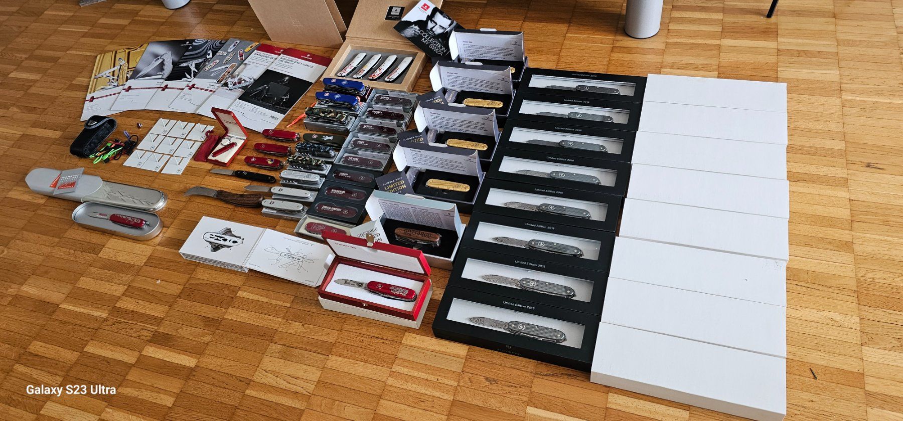 Victorinox Coltelli tascabile: Victorinox Sackmesser Sammlung – Nuovo e nell'imballaggio originale da Volketswil venduto da Rego66 4