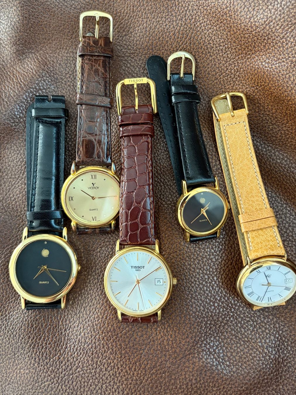 Uhren: Lot montres à quartz – Gebraucht aus La Chaux-de-Fonds von fro_g2tl