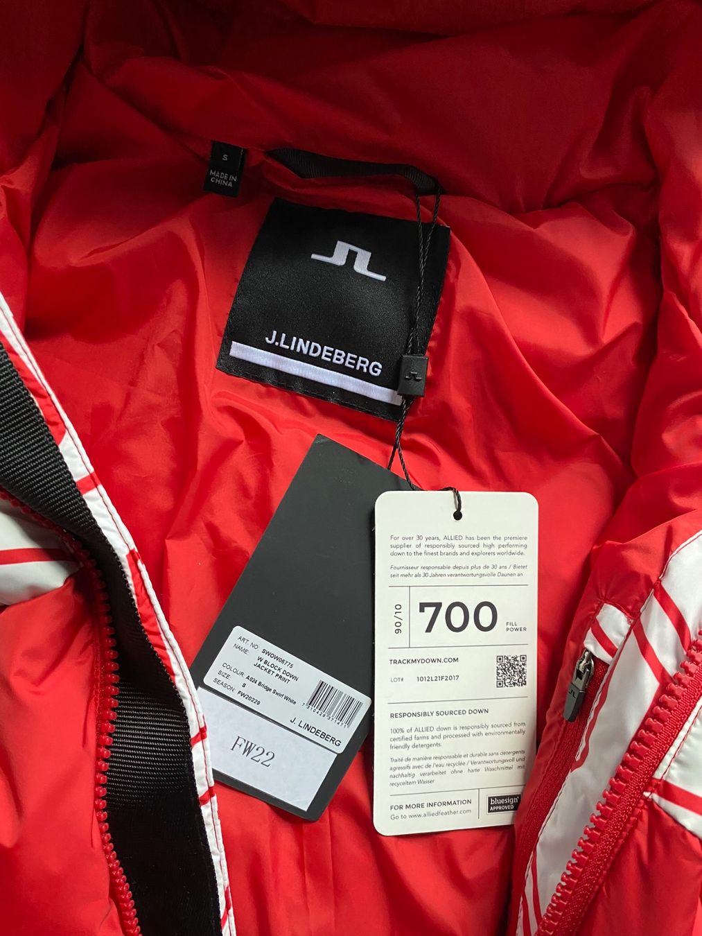 Lindeberg Giacche: J.Lindeberg Winterjacke rot/weiss – Nuovo e nell'imballaggio originale da Altendorf venduto da Jeshy15 4