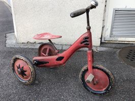 antikes Drei-Rad aus Metall