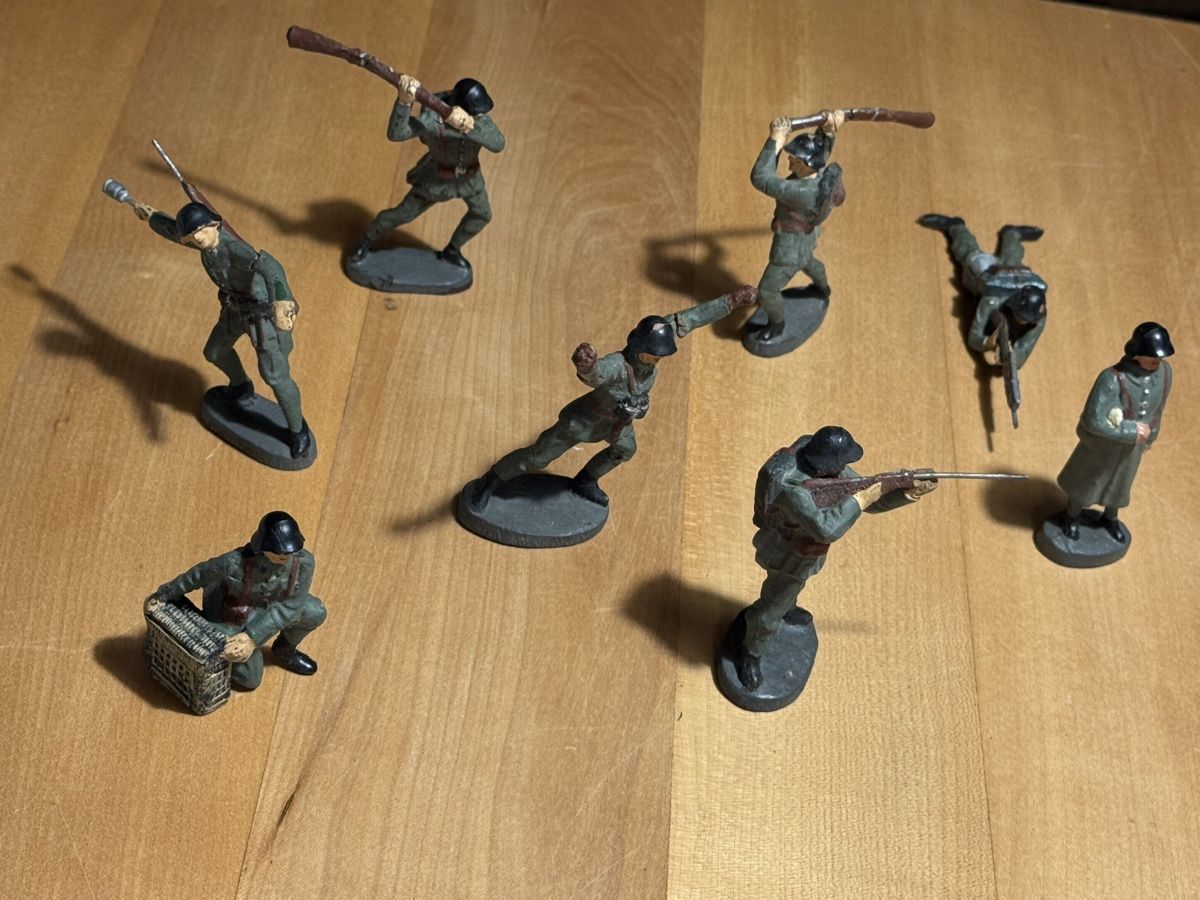 Statuette: Elastolin Soldaten – Usato da Oberburg venduto da lajoe 2