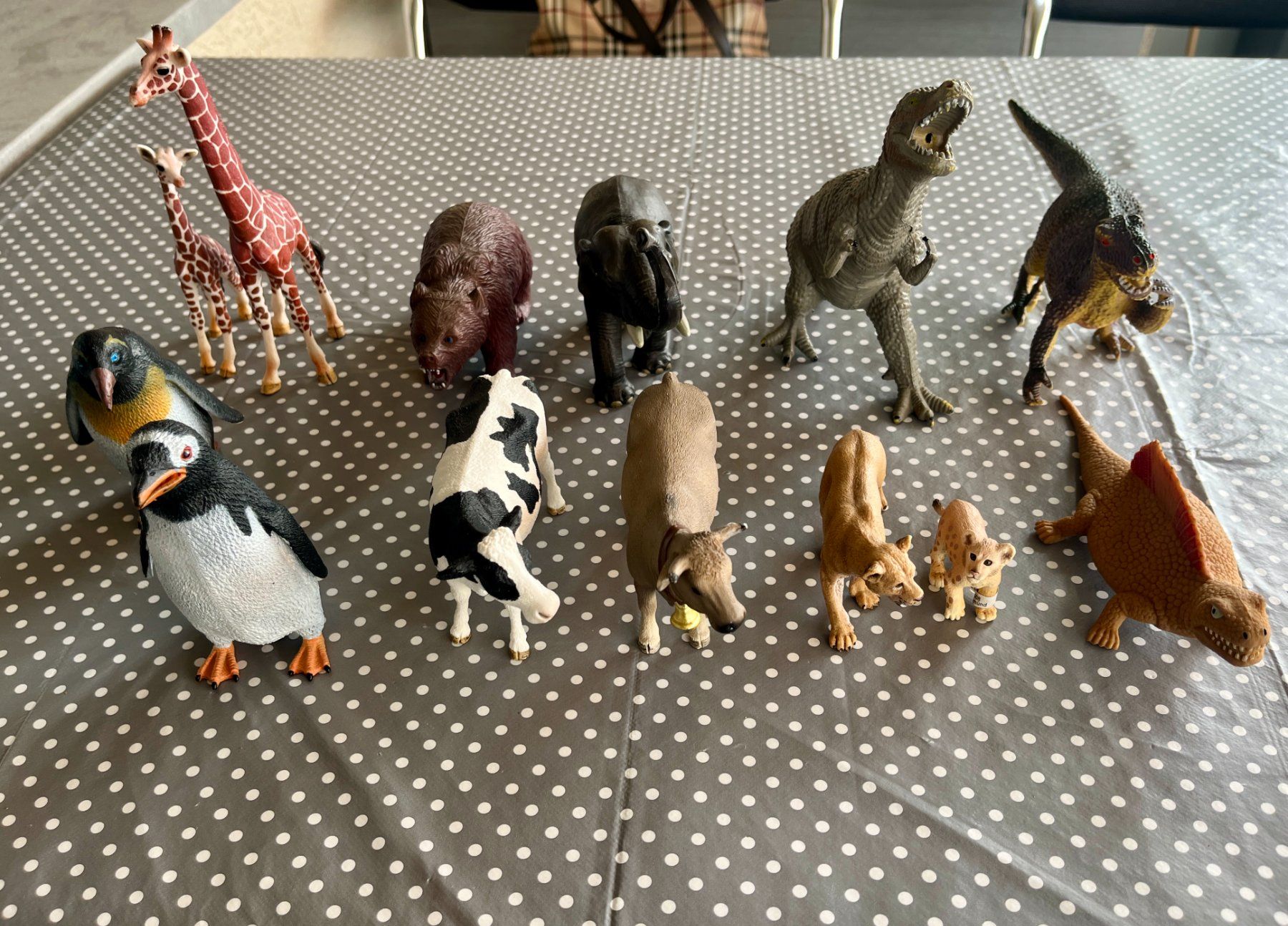 Spielzeuge: Tierfiguren Konvolut guter Zustand – Gebraucht aus Zürich von Dmbz 1