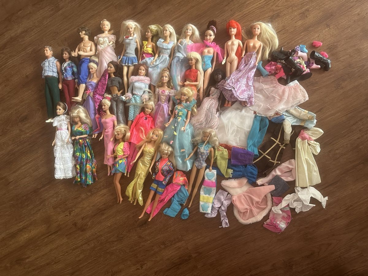 Poupées: Barbies  – D'occasion à Herbriggen par Sehrazade