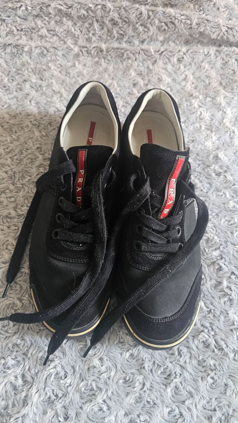 Prada Chaussures hommes: Chaussures Prada taille 42 – D'occasion à Etoy par angi020